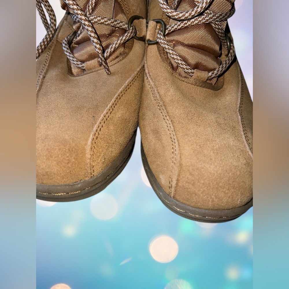 BareTraps Tan Winter Boots with Fur Trim - Picture 5 of 10